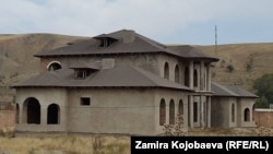 Максим Бакиевге таандык деген коттедждердин бири