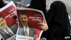 Мурси Мисырдагы инкыйлабның бар таләпләр дә үтәлгәнчегә кадәр давам итәчәген белдерде.