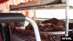 Адатта мигранттар ушундай автобус менен жолго чыгышат