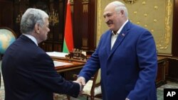 Джон Коўл, Аляксандар Лукашэнка на сустрэчы ў Менску 11 верасьня 2025