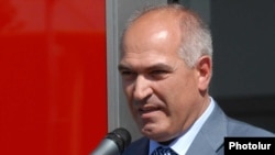 Գործարար Սամվել Մայրապետյան, արխիվ