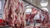 Бишкек шаарындагы "Ош базарынын" эт бөлүмү.