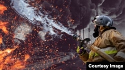 Пажар на расейскім НПЗ