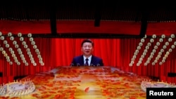 Шоу, посвященное 100-летию основания Коммунистической партии Китая. Пекин.