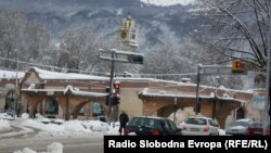 Битола затрупана со снег