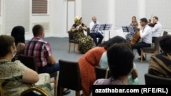 Камерный концерт Государственного симфонического оркестра Туркменистана под  управлением Расула Клычева, Ашхабад 