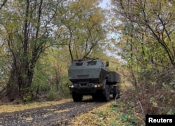Реактивная система залпового огня HIMARS в Донецкой области, 9 октября 2025 года
