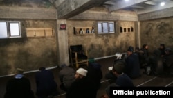 Милиция тараткан сүрөт. 
