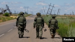 Российские военные в районе города Марьинка Донецкой области Украины