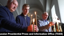 Александр Лукашенко, его сын Николай и Владимир Путин