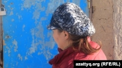 Жительница Шымкента, жалующаяся на рукоприкладство со стороны мужа.