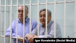 Өмүрбек Текебаев менен Дүйшөнкул Чотонов