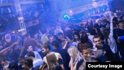 "Гараж 312" түнкү клубу (сүрөт клубдун соцтармактагы барагынан алынды).