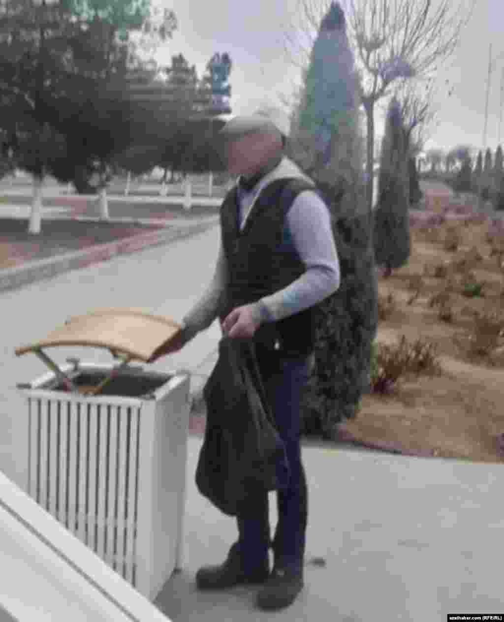 Мусорный ящик в Ашхабадском парке, январь, 2020