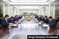 Переговори української делегації на чолі з Сергієм Кислицею в МЗС Китаю. Пекін, 18 грудня 2025 року