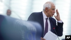 Цей візит відбувається на тлі занепокоєння занепокоєння через ймовірну залученість Росією військ з КНДР у війну проти України. 