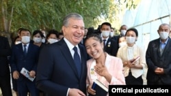 Президент Шавкат Мирзиёев Бўзатов туманида.