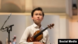 Даниэль Лозакович.