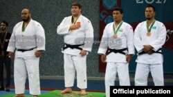 Байге ээлерин сыйлоо учуру. 14-май, 2017-ж. Баку шаары, Азербайжан. 