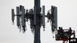 Pe 19 iulie, în Monitorul Oficial, a apărut hotărârea de guvern care permite companiei Lenovo să vândă echipamente de infrastructură 5G în România.