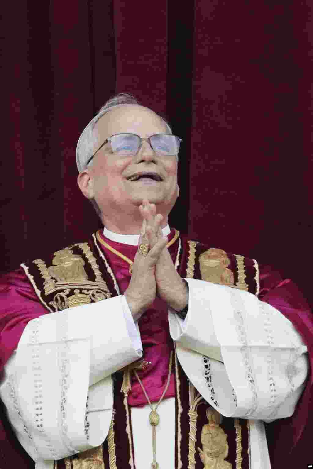 Новаабраны папа Леў XIV