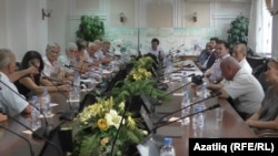 Кырымтатар җәмәгатьчелеге тел мәсьәләсен тикшерә. 21 сентябрь 2017