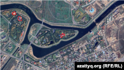 Искусственный остров в Астане. На острове и рядом с ним расположены дворцы родственников бывшего президента Назарбаева