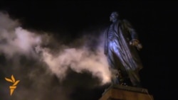 Снос памятника Ленину в Харькове