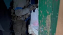 Раздача помощи мирным жителям