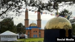 "Искер" комплексында Күчем хан исемендәге мәчет