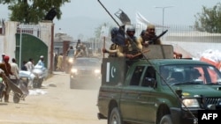 امنیتي ځواکونو د وسلوالو ضد عملیاتو ته دوام ورکړی دی. پخواني انځور