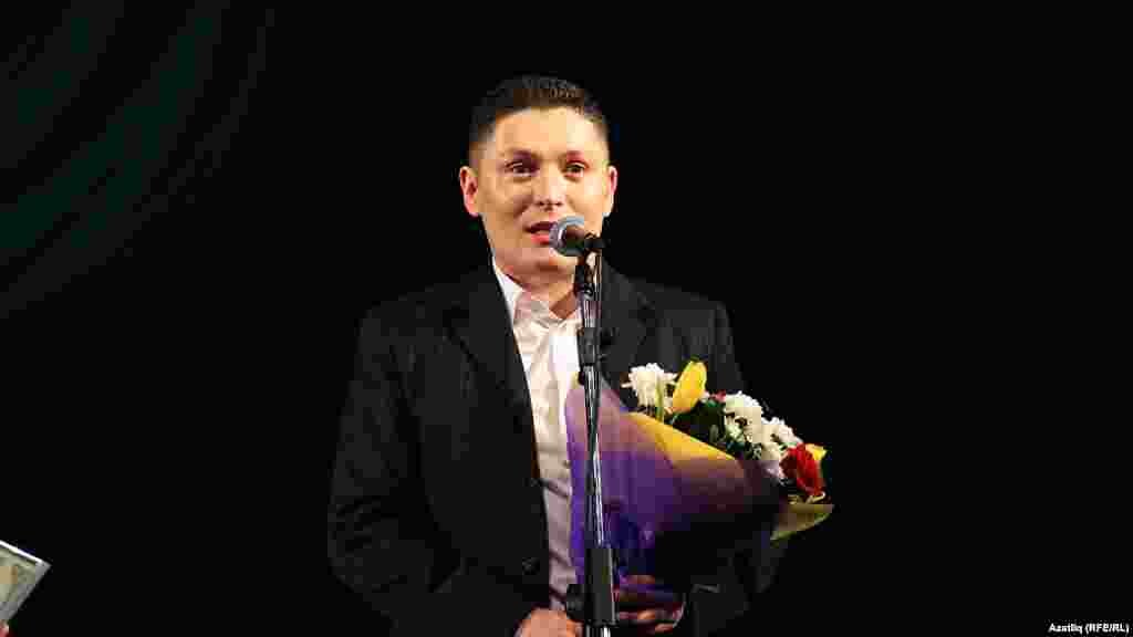 Камалда "Тантана" бүләкләү тамашасы, Камал артисты Алмаз Сабирҗанов