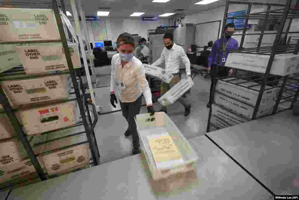 Skupljanje glasačkih listića, Doral, Florida.