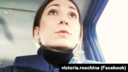 У жовтні 2024 року стало відомо, що українська журналістка Вікторія Рощина, яка зникла безвісти під час поїздки на окуповані території і яку утримували на території Росії, померла в російському полоні