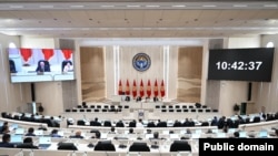 Жогорку Кеңештин жыйындар залы.