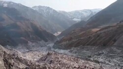 Prăbușirea unui ghețar masiv în munții din Tadjikistan, surprinsă pe video