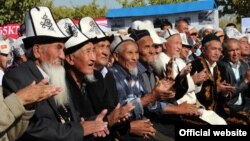 Сүрөттүн макалага тиешеси жок