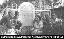 Bekir Ümerov qırımtatar milliy areketiniñ iştirakçileri arasında