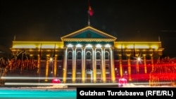 Здание мэрии Бишкека. 