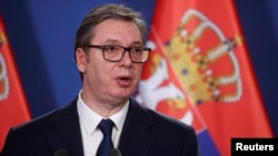 ვუჩიჩის ჯანმრთელობის მდგომარეობის შესახებ ცნობებმა რუსი ბლოგერების ყურადღებაც მიიპყრო.