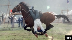 Көчмөндөр оюндары.