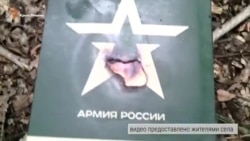 Ateş ve patlavlar: Qırımdaki köyniñ sakinleri askerlerniñ yapqanlarından şikâyetçi (video)