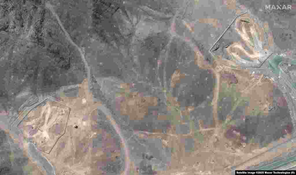 Уваходы ў тунэлі комплексу ў Фардо да і пасьля амэрыканскіх удараў