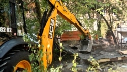 Քաղաքապետարանն ապամոնտաժեց Սարյանի պուրակի նախկին սրճարանը՝ առանց զգուշացման