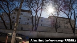 Акмәчетнең вакытлы изоляторы