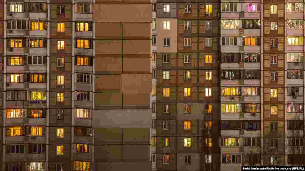 Залишайтеся вдома, закликають українців, аби виграти час у боротьбі із COVID-19