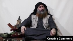 Bivši čelnik "Islamske države" Al-Baghdadi na videosnimci na nepoznatoj lokaciji. Novi vođa grupe je, prema izvorima, brat ubijenog bivšeg samoprozvanog kalife. 