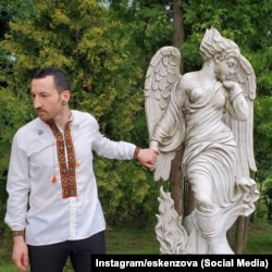 Эскендер в вышиванке