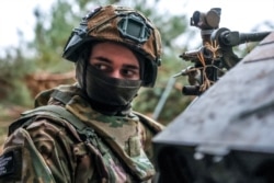 Російський військовослужбовець артилерійської бригади угруповання «Днєпр», грудень 2024 року