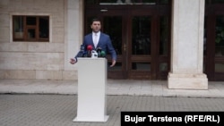 Memli Krasniqi, kryetar i Partisë Demokratike të Kosovës.